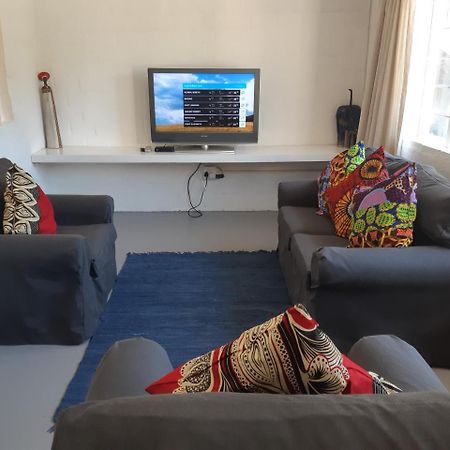 Hornbill House Self Catering Accommodation Hermanus Eksteriør bilde