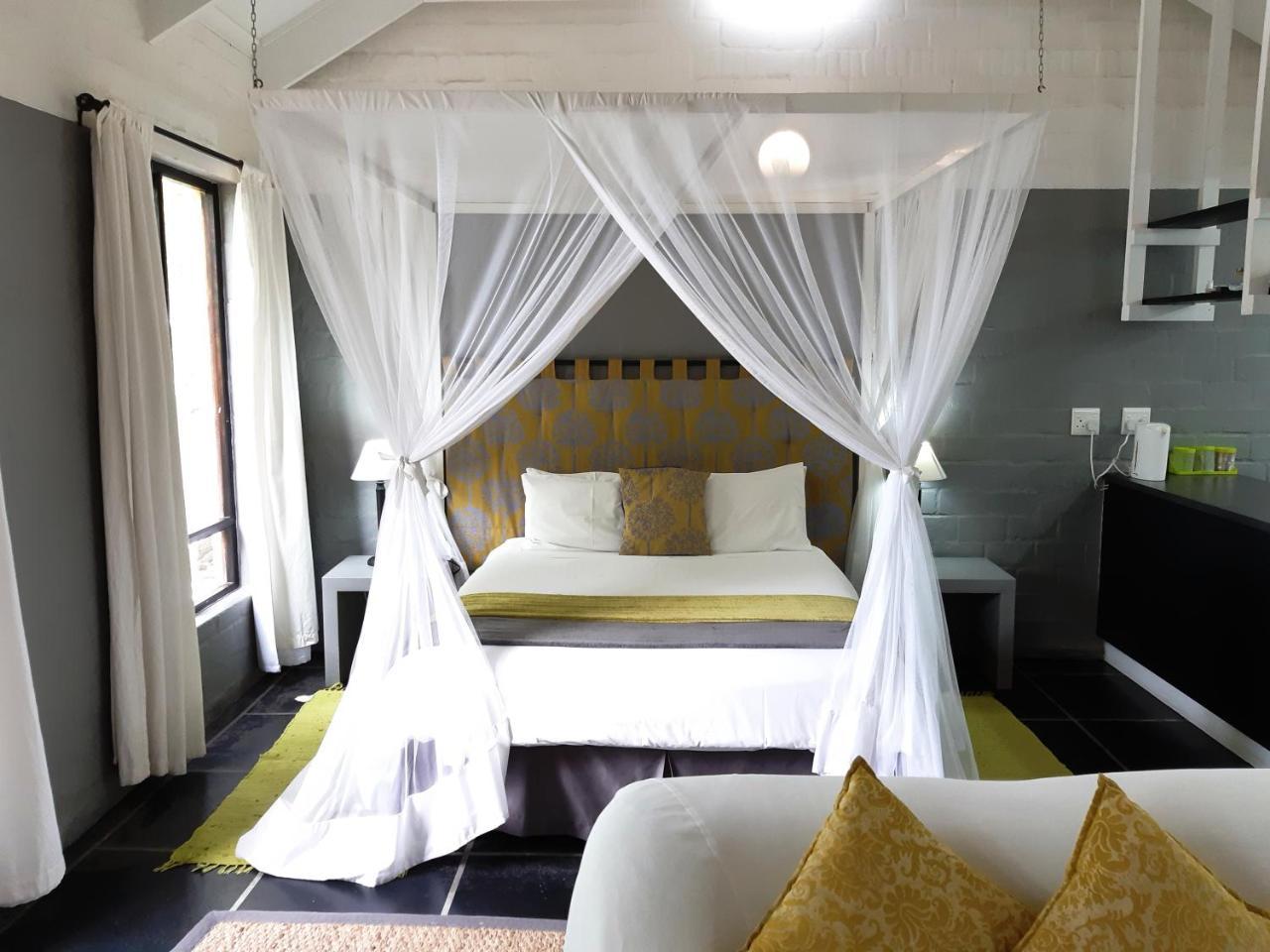 Hornbill House Self Catering Accommodation Hermanus Eksteriør bilde