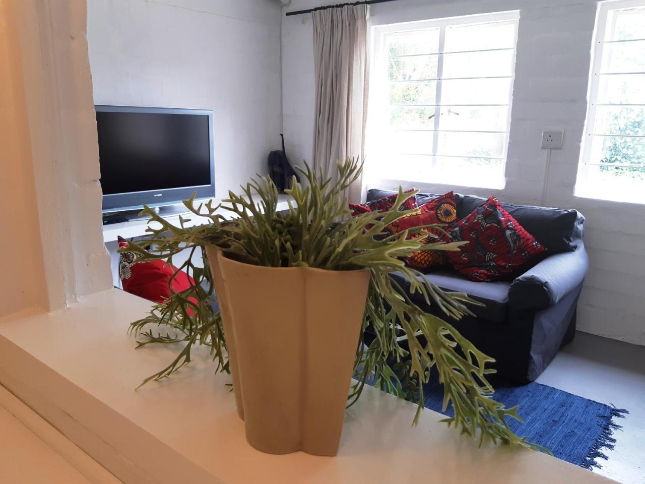 Hornbill House Self Catering Accommodation Hermanus Eksteriør bilde