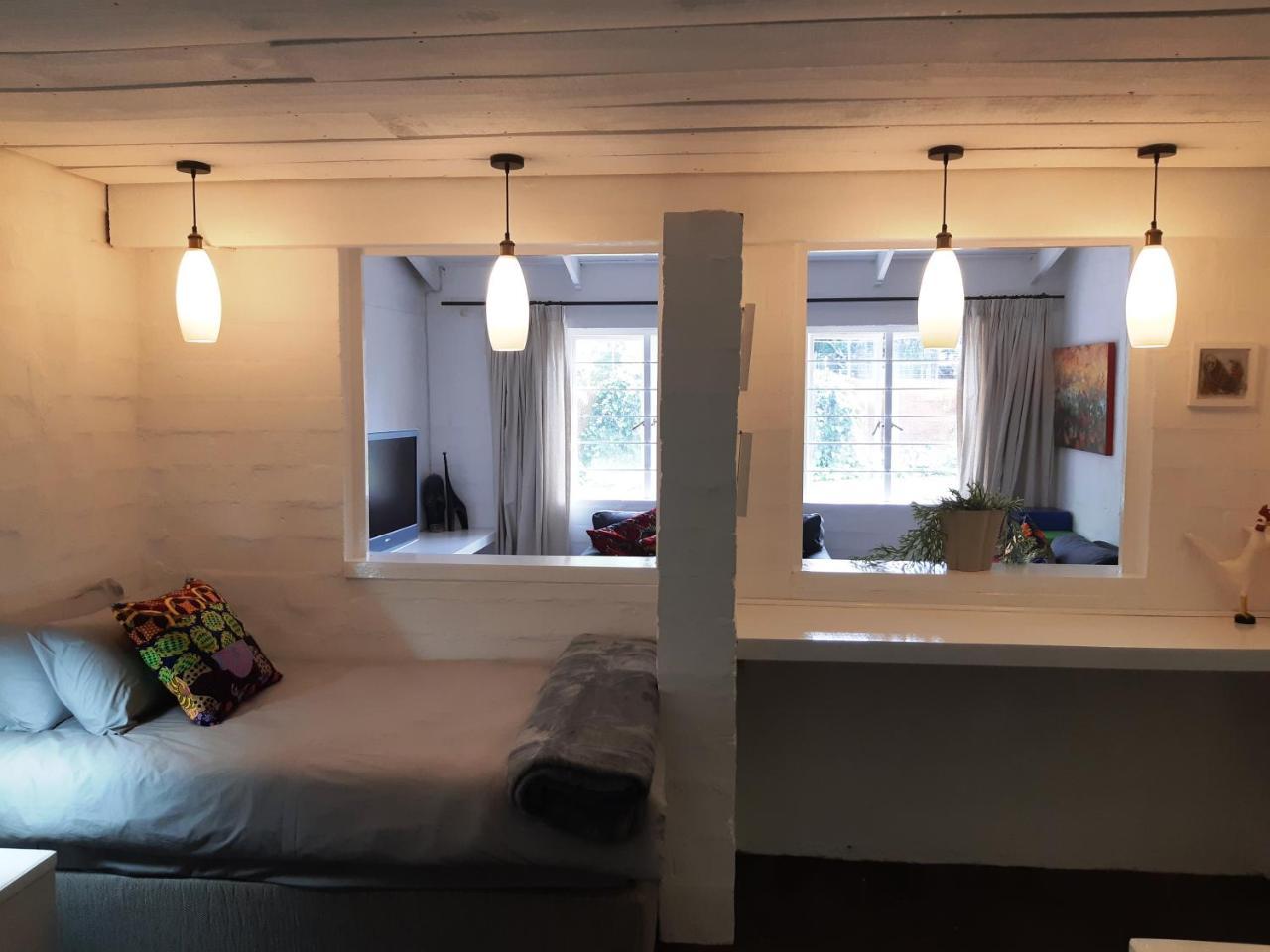 Hornbill House Self Catering Accommodation Hermanus Eksteriør bilde